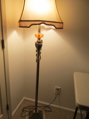 Floor lamp.JPG
